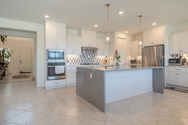 Photo - 1381 Porpor Ct