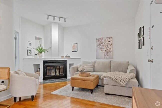 Building Photo - 159 Newark St. Unit 3D Rental
