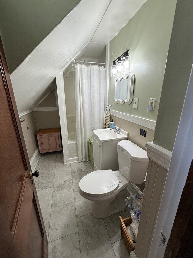 Photo - 2 Clason Rd Unidad 2