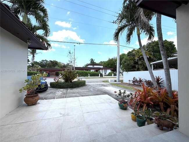 Photo - 1840 SW 29th Ave