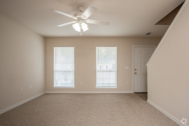 2BR, 1.5BA Townhouse - 1,000SF