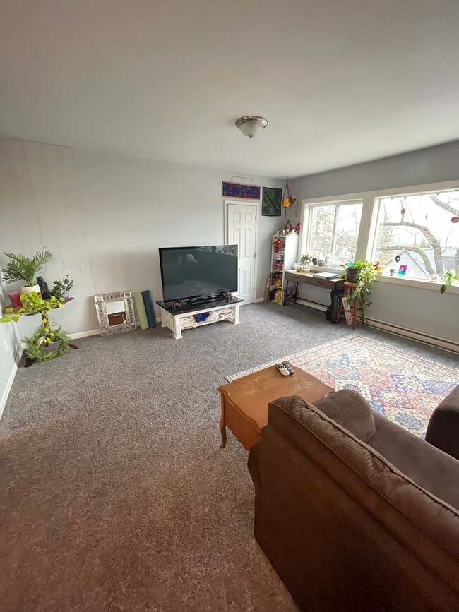 Photo - 2317 W 9th St Unit 3 (Upper)