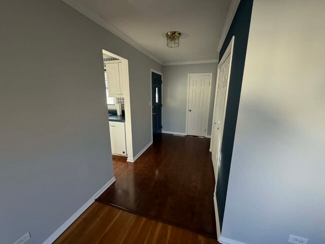 Photo - 1730 N Ridge Ave