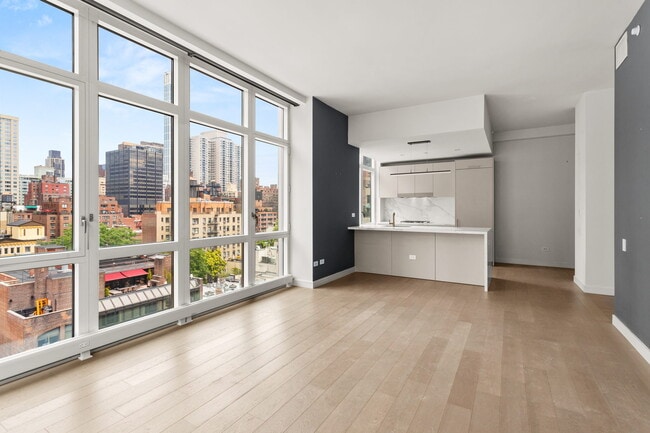 Building Photo - 305 E 51st St