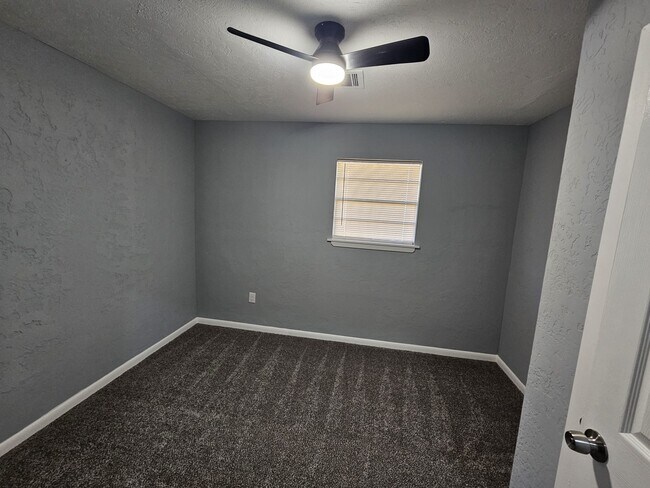 Photo - 707 NW Arlington Ave