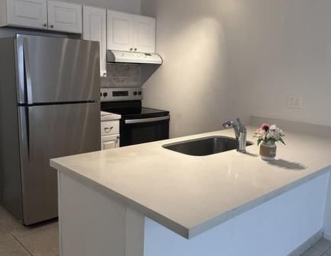 Photo - 2501 Riverside Dr Unit 103A