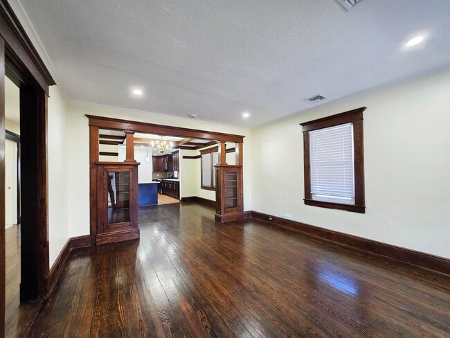 Photo - 18 Bergen Ave