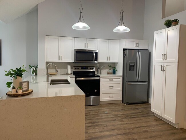 Photo - 832 NW 92nd Ave