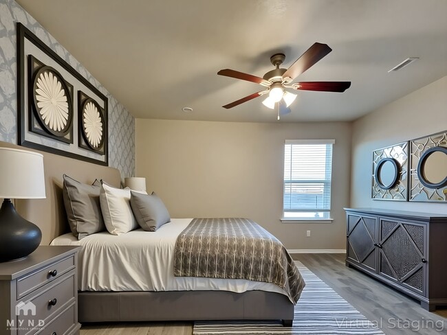 Photo - 3932 Asher Alley