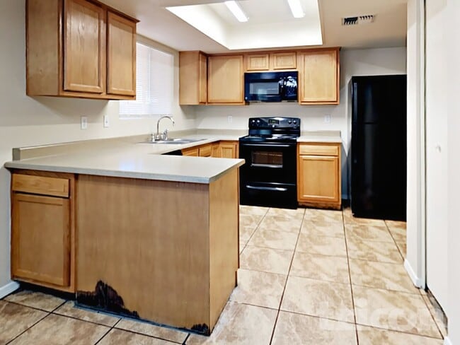 Photo - 6908 W Denton Ln