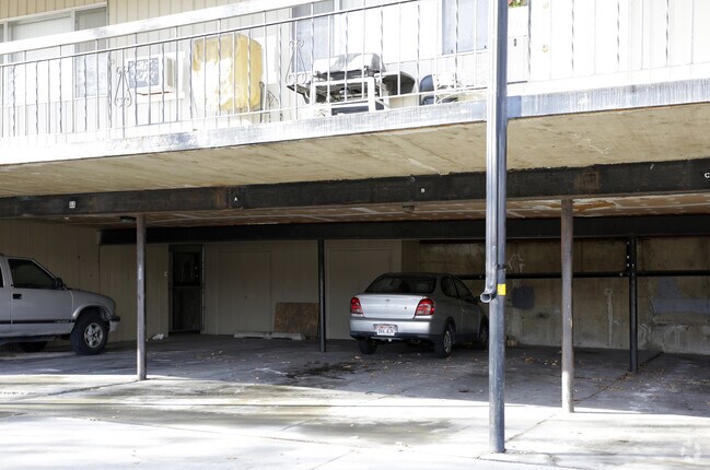 Photo - Murray Place Apartments