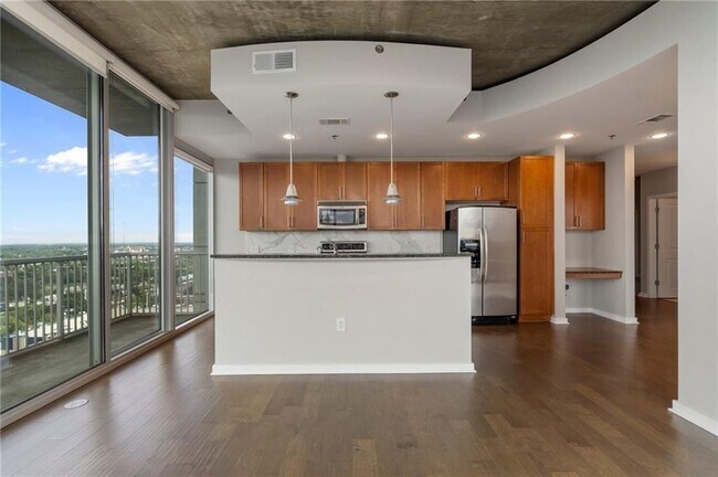 Photo - 855 Peachtree St NE Unidad 2914
