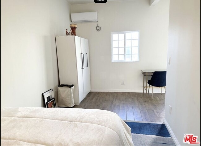 Photo - 225 S Clark Dr