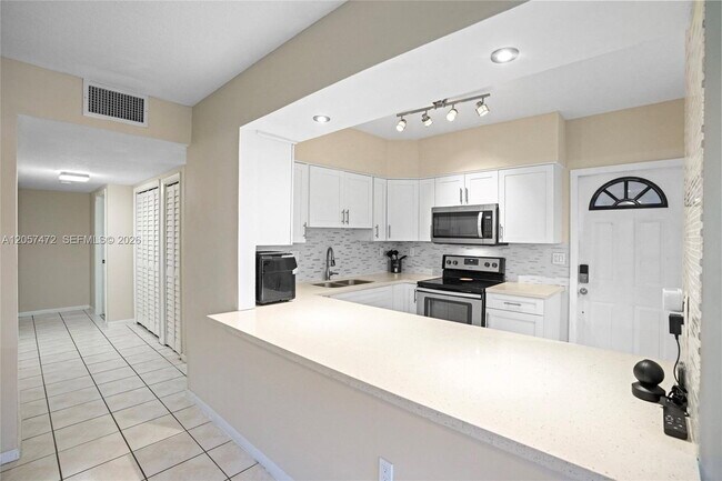 44 NW 19th St
