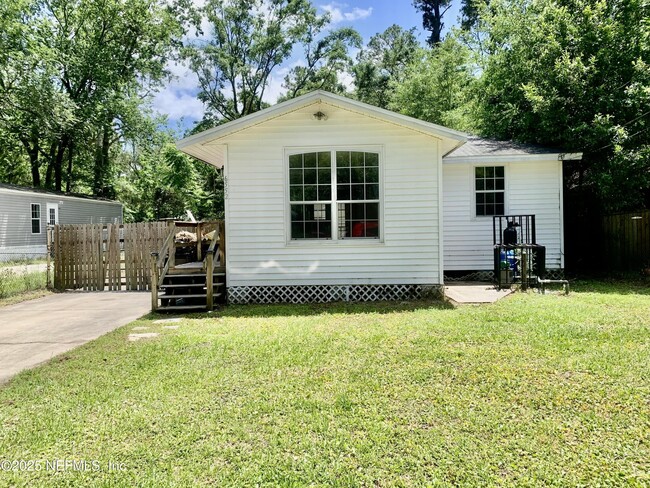 Photo - 6552 Hughes St House