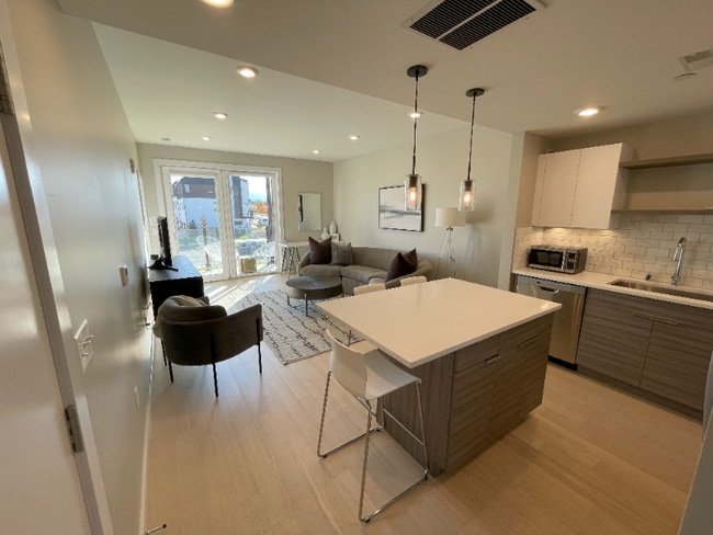 Photo - 476 Enterprise Blvd Unidad 210