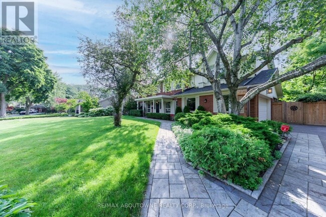 Photo - 1290 Braeside Dr