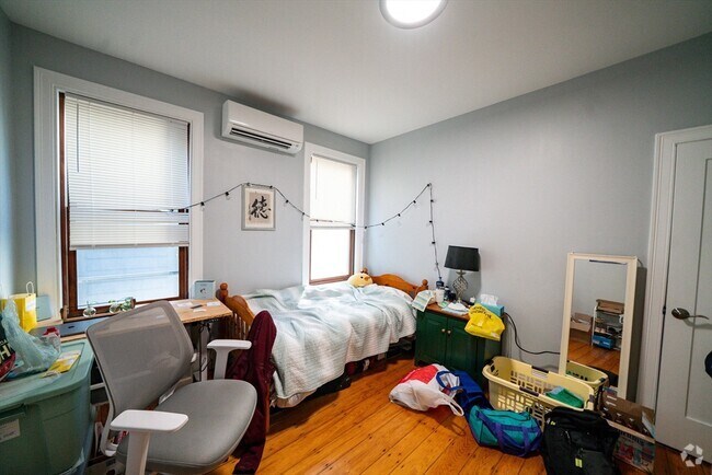 Building Photo - 99 Calumet St Unit 2 Rental