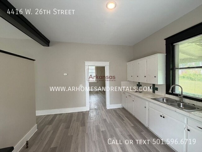 Photo - 4416 W 26th St