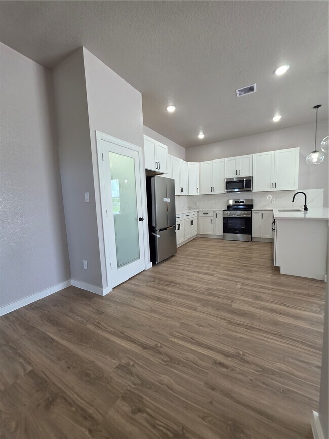 Photo - 727 Rd 5714