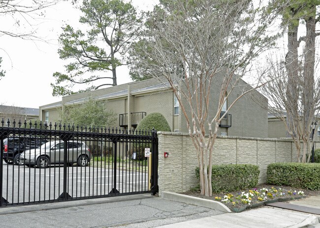 Photo - Poplar East Condominiums