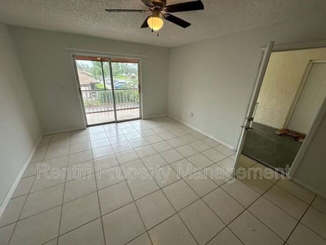 Photo - 12632 Kenwood Ln Condo Unit D