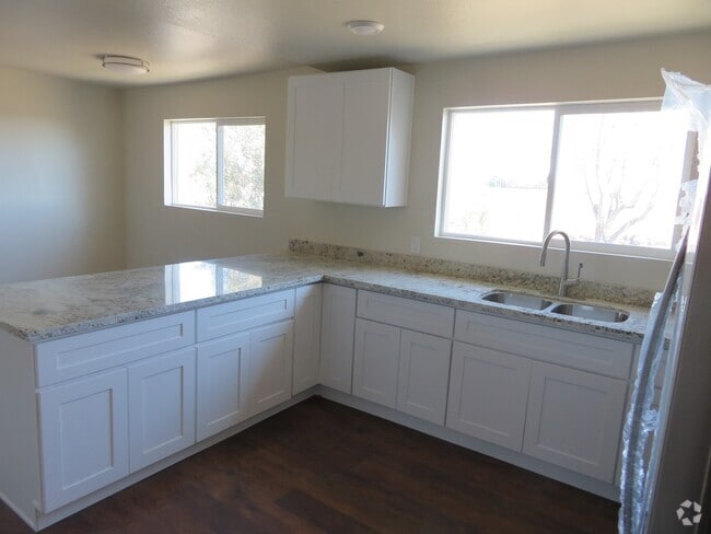 Building Photo - 4177 W Muller Rd Rental