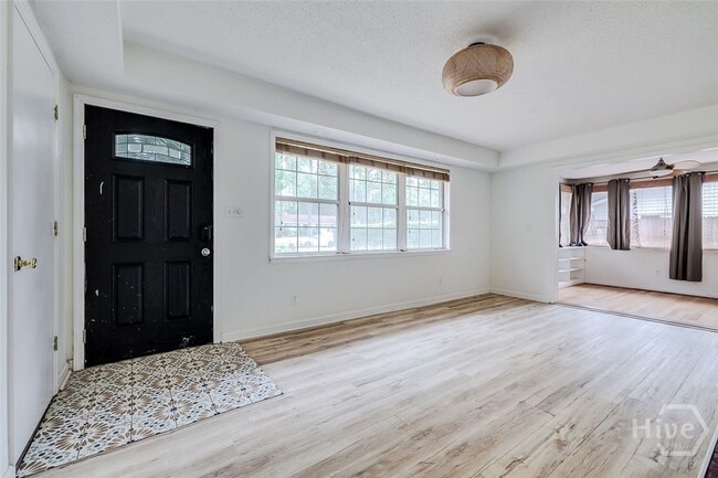 Photo - 17 Summit Dr