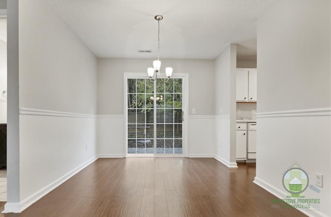 Photo - 14 Freetown Cir