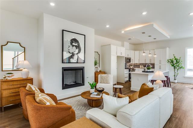 Photo - 349 College Ave