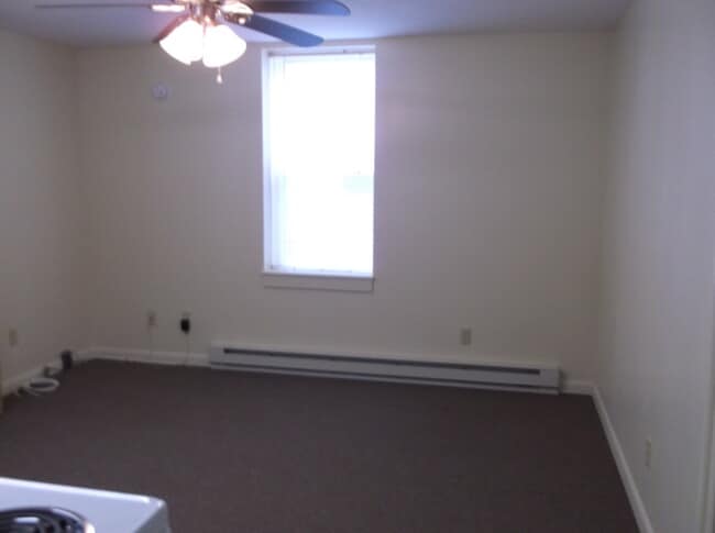 Building Photo - 103 Palmer Ave Unit 1