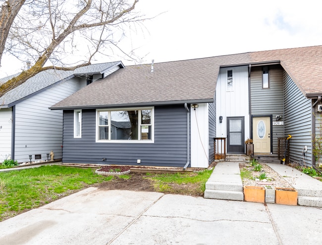 Building Photo - 909 Jeanette Pl Unit 909 Jeanette #3 Rental