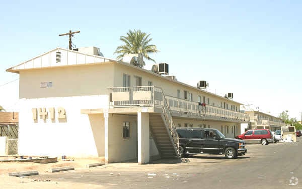 Building Photo - Willetta Rental