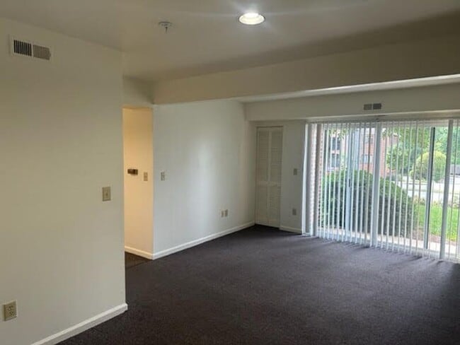 Photo - 2111 Jefferson Park Ave