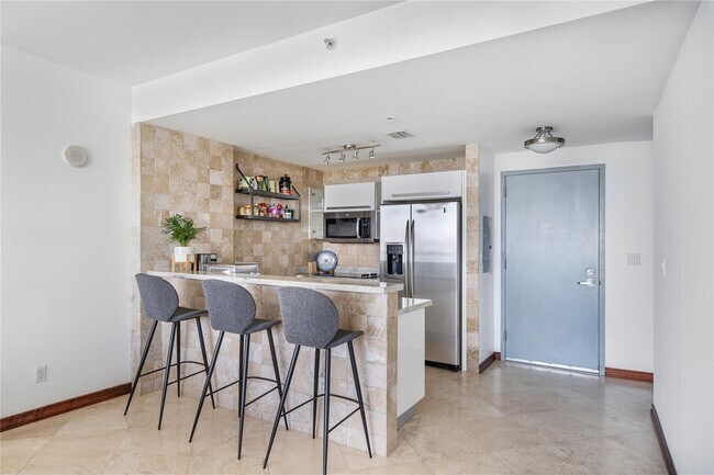 Photo - 601 NE 36th St Unit 2908