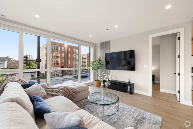 Building Photo - 2354 W Polk St Rental