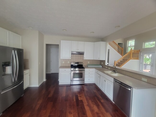 Photo - 6444 Hilltop Trail Dr