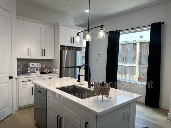 Photo - 1711 Ruth St