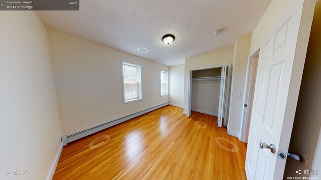 Photo - 1054 Cambridge St