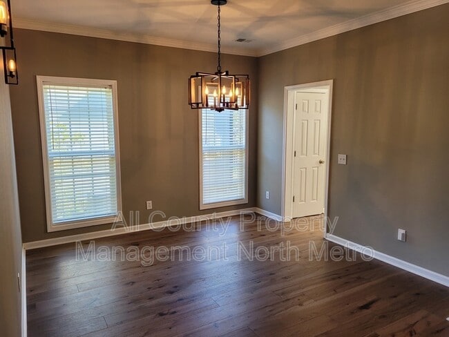 Photo - 506 Towne Ridge Way