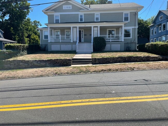 Building Photo - 381 Ward St