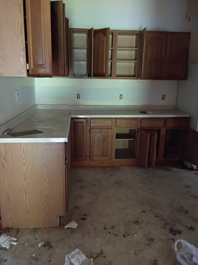 Photo - 303 Cedar St