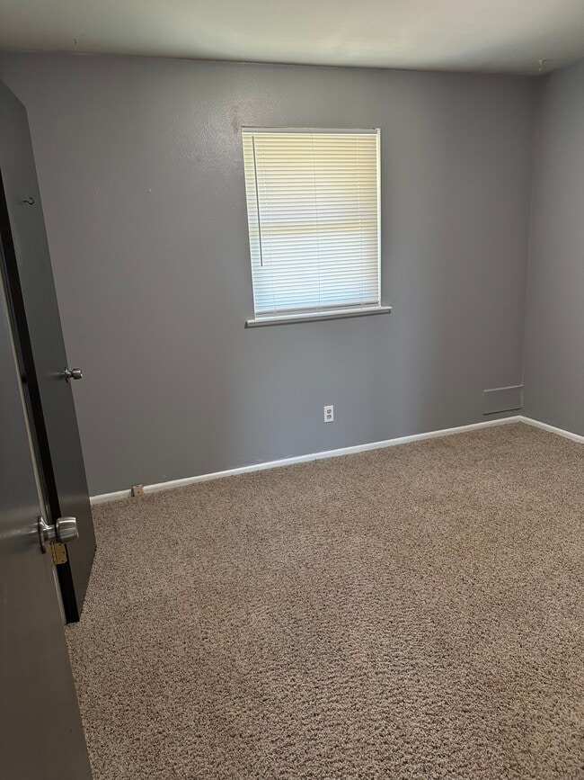 Photo - 4034 Hooper Dr