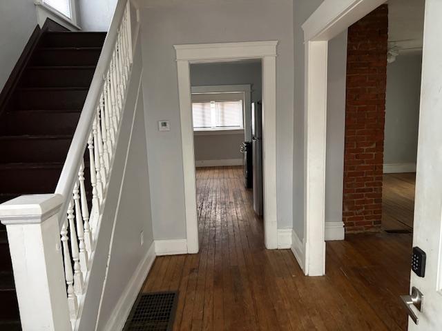 Photo - 591 Greissing Terrace