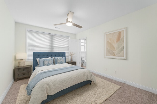 Photo - 7517-19 Oxford Dr