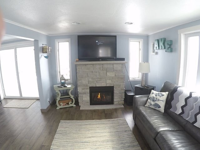 Photo - N7921 Lakeshore Dr