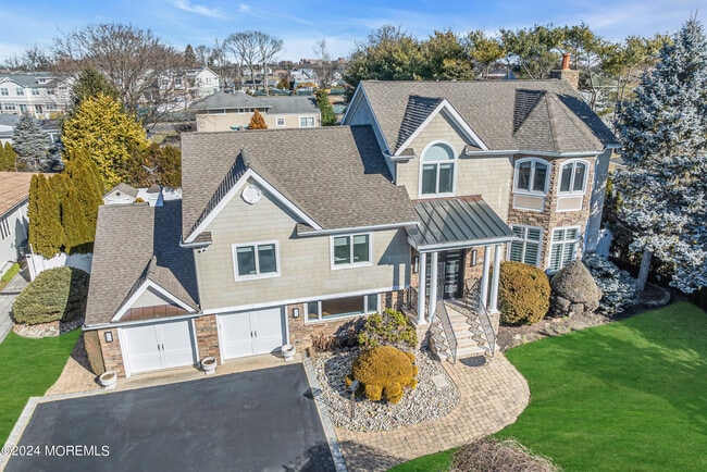 Photo - 215 Hollywood Ave