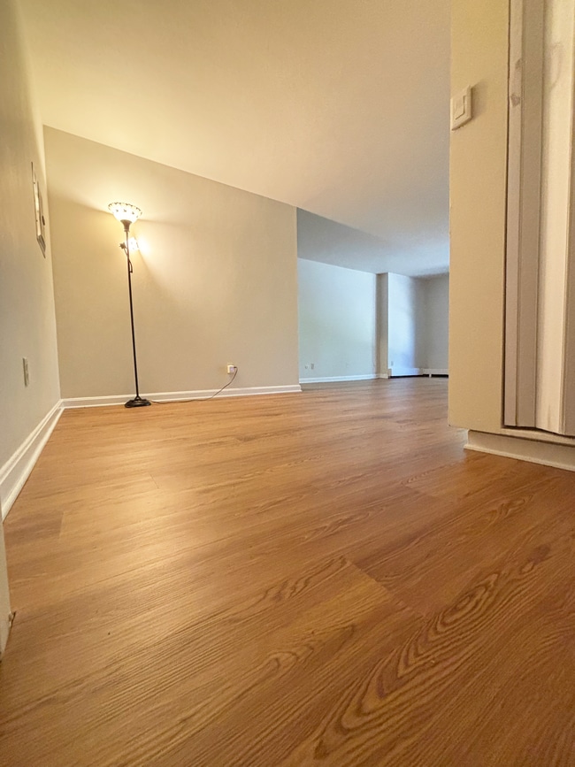 Dining room 2 - 10 Juniper St Unit 35
