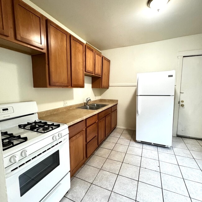 Photo - 115 n Hancock st