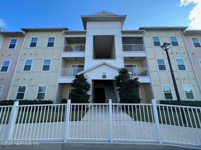 Photo - 4958 Key Lime Dr Unit 103